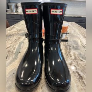 Original Back Adiustable Short
Gloss Rain Boots